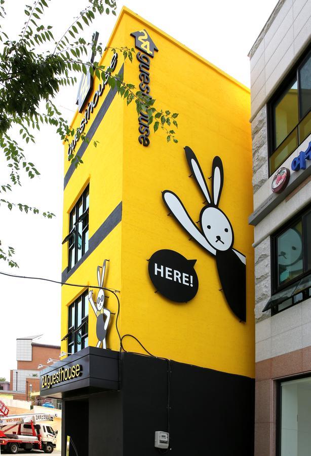 24 Guesthouse Yeosu Exteriör bild