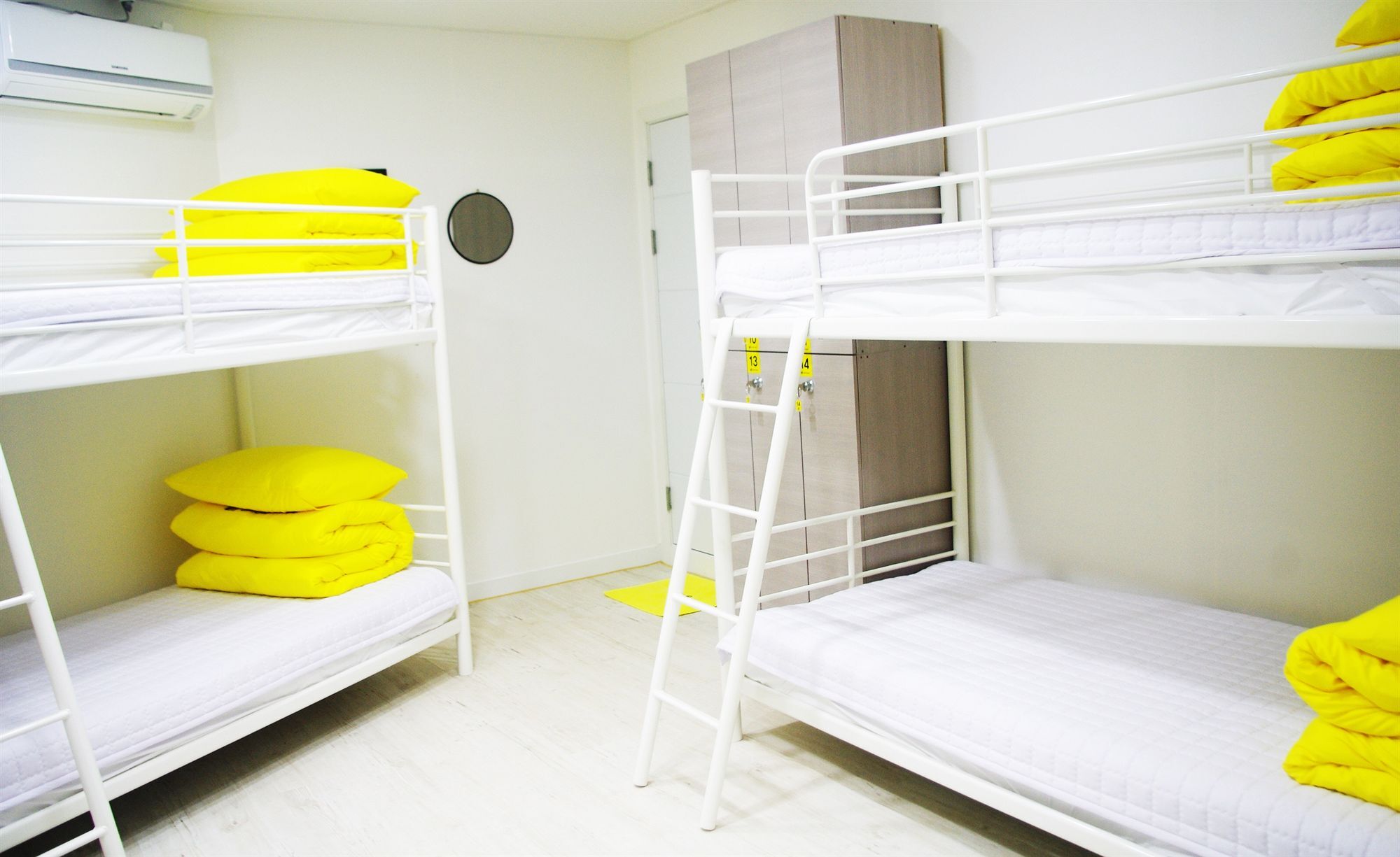 24 Guesthouse Yeosu Exteriör bild