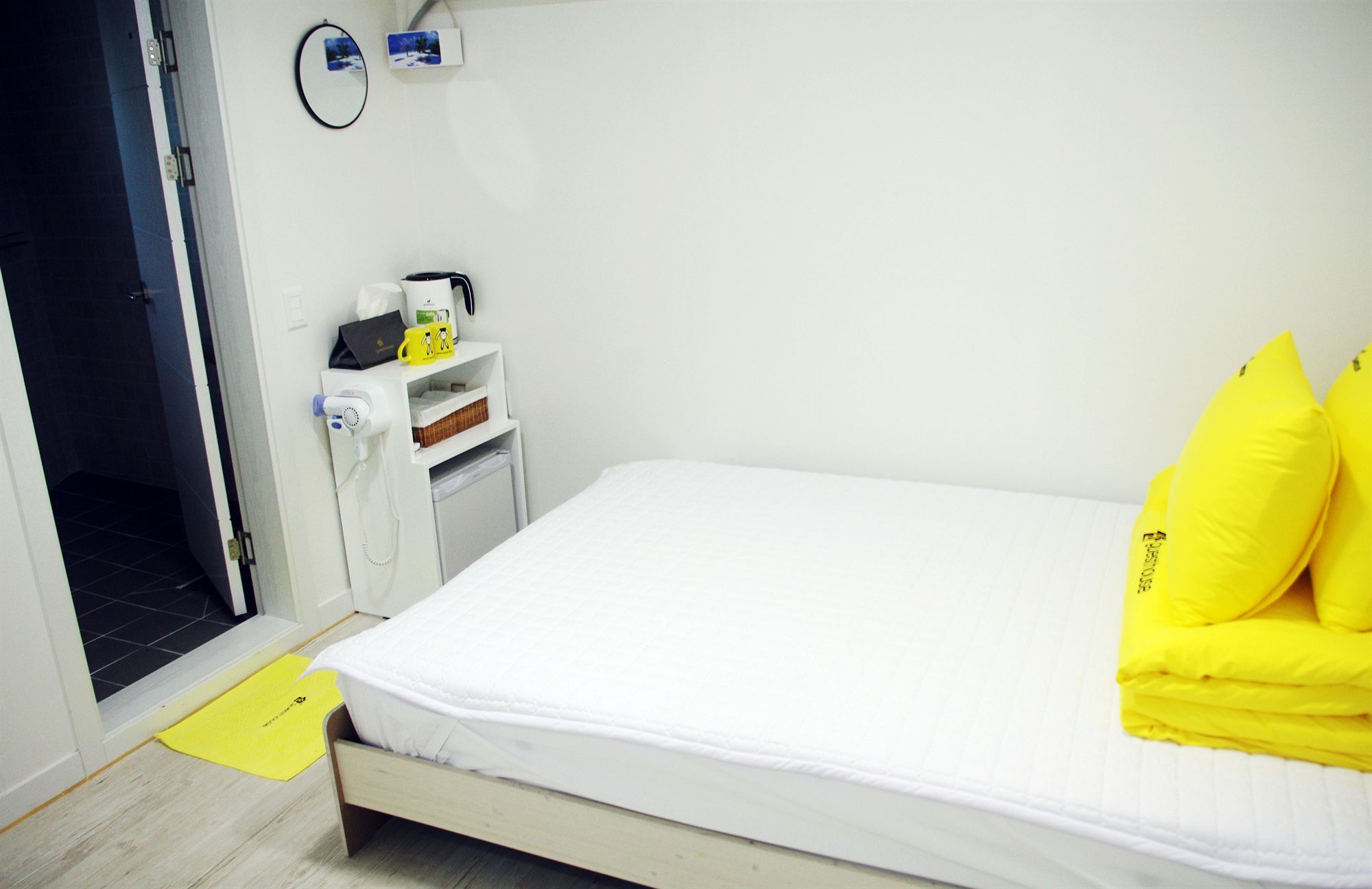 24 Guesthouse Yeosu Exteriör bild