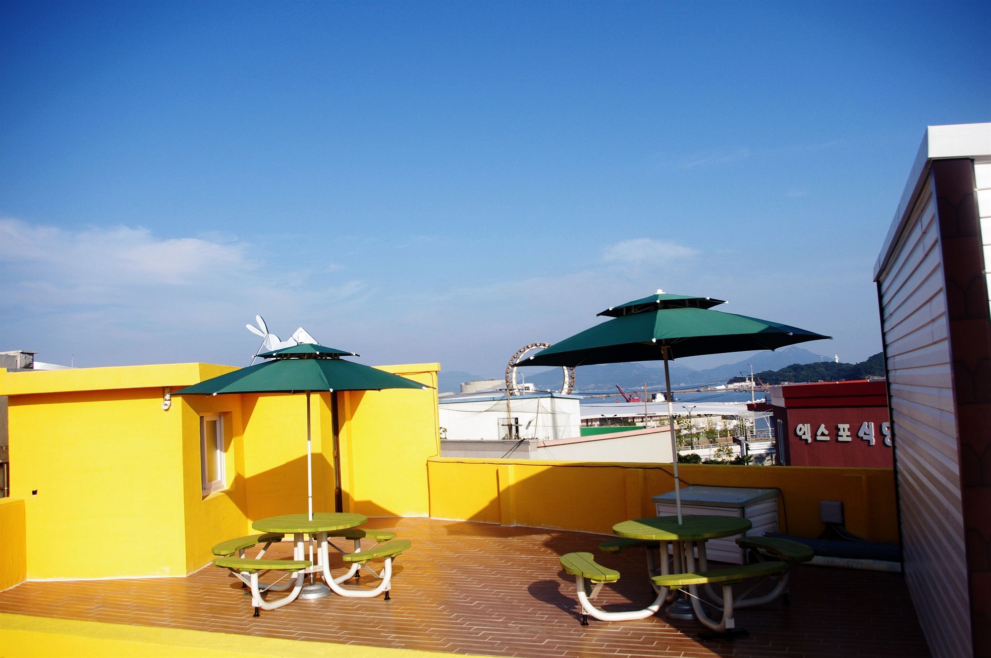 24 Guesthouse Yeosu Exteriör bild